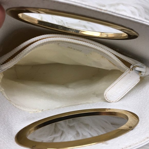 Gucci Metal Handle Embossed Leather Handbag Bucket White Vtg DISTRESSED Inside - Picture 12 of 13